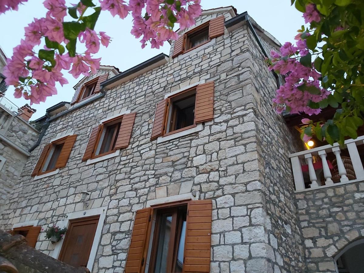 Vila Dora Supetar Apartment Exterior photo